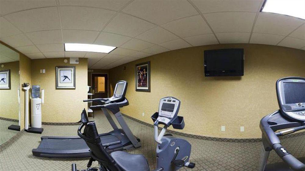Clarion Pointe South Boston - Danville East Екстериор снимка