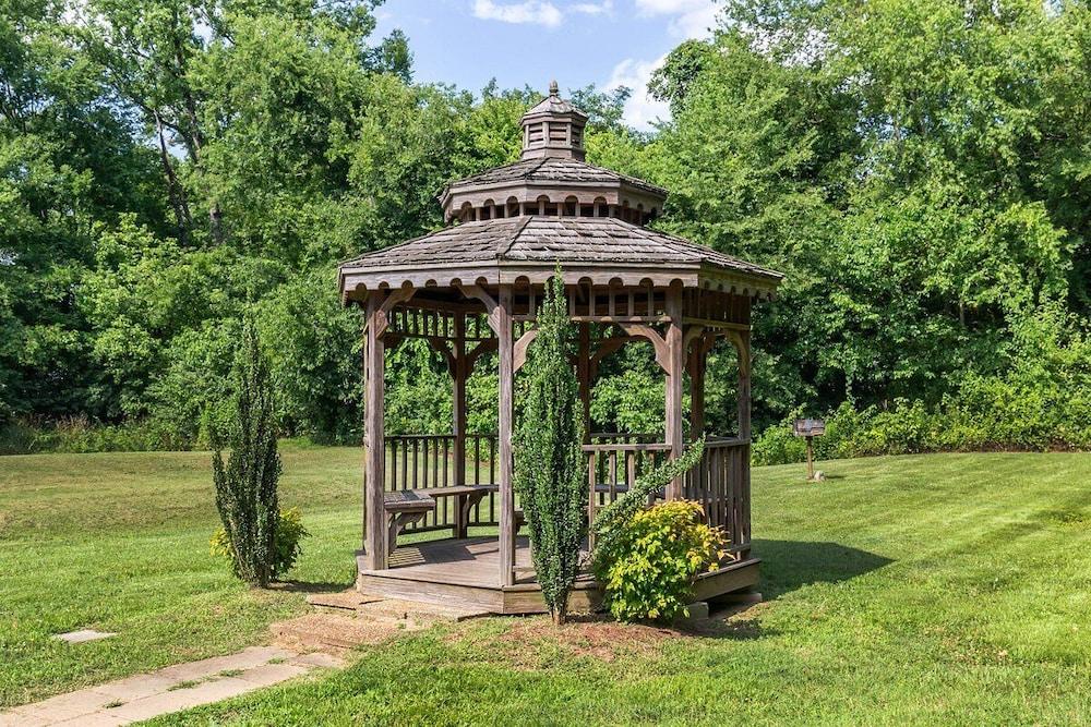 Clarion Pointe South Boston - Danville East Екстериор снимка