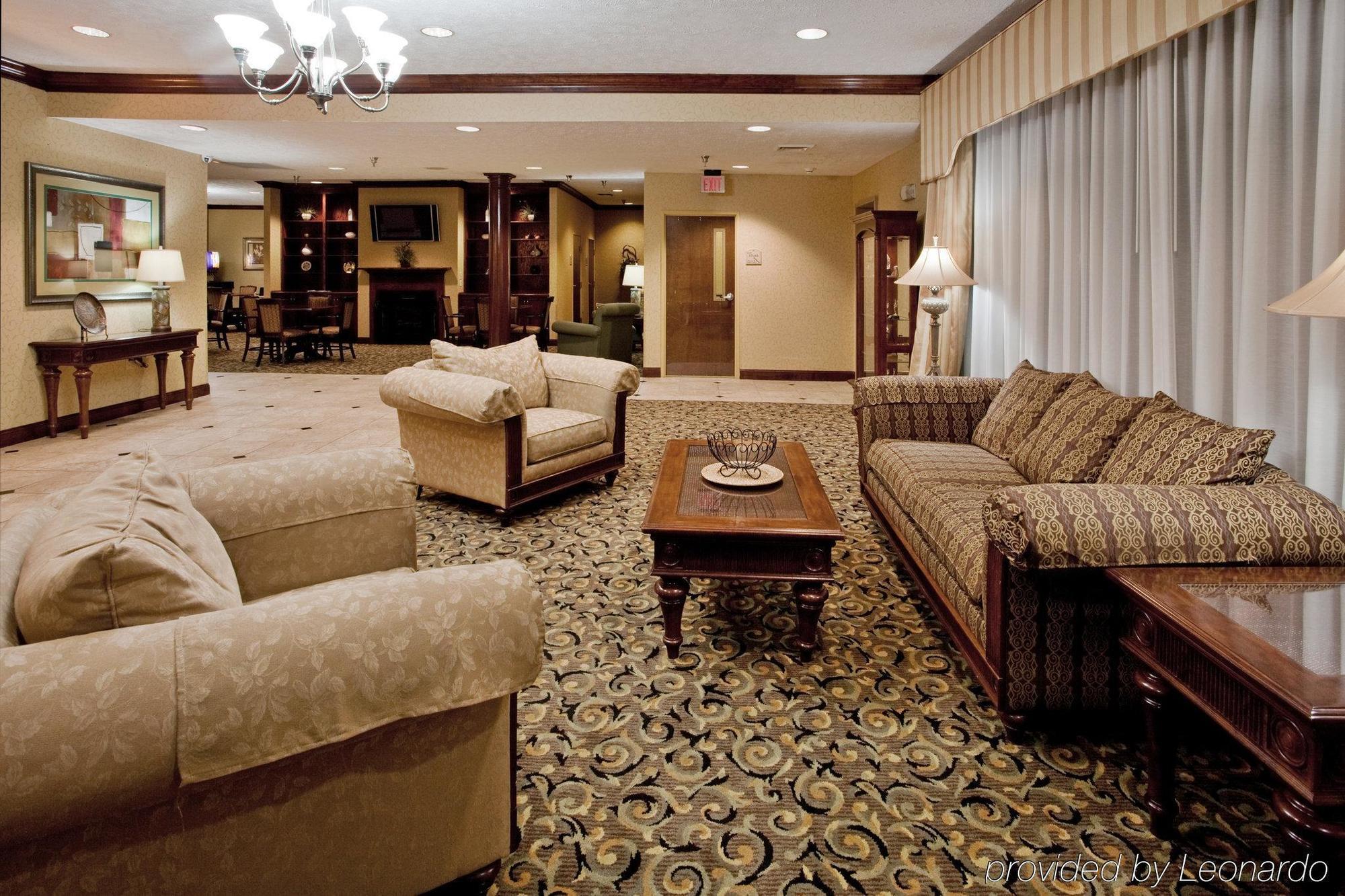 Clarion Pointe South Boston - Danville East Екстериор снимка